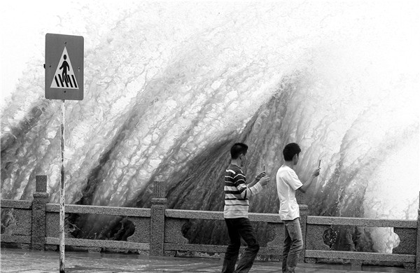 自動氣象站監(jiān)測煙臺臺風各參數(shù) 自動氣象站監(jiān)測煙臺臺風各參數(shù)